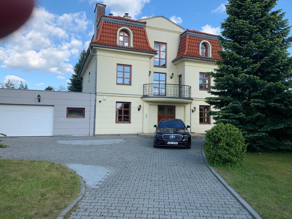 Dogs Resort And Spa Horni Bezdekov Екстериор снимка